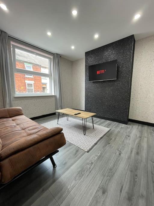Central Area Entire Terrace House Lincoln Exterior photo