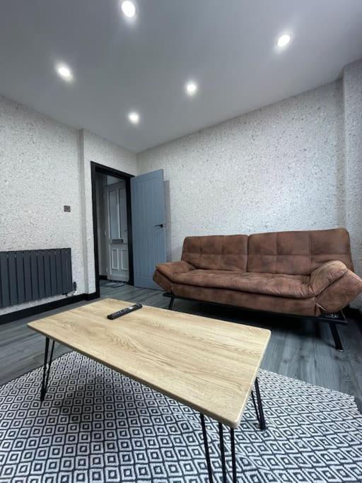 Central Area Entire Terrace House Lincoln Exterior photo